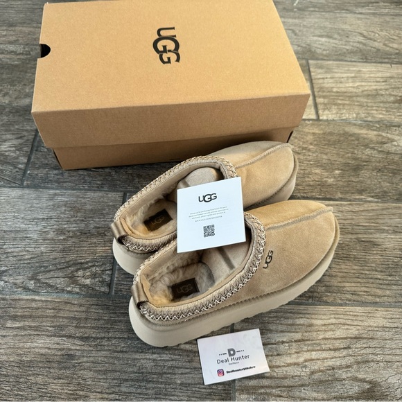 Brand New UGG Women’s Tazz Platform Slippers Mustard Seed - Picture 4 of 10